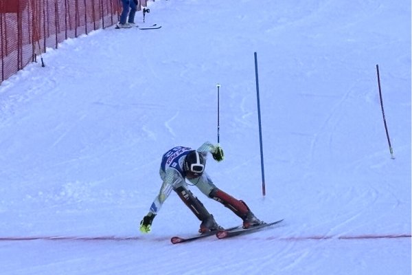 /tmp/172858_Àlex Rius, a la 2ª mànega de l'SL de la Copa d'Europa de Val di Fassa_FOTO FAE.jpeg